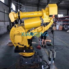Робот Fannuc R-2000ic/210F промышленный используемый Fanuc со шкафом контроля учит привесному