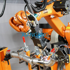 Промышленная регуляция использовала KR 6 R900-2 робота Kuka с системой зрения HK Gripper