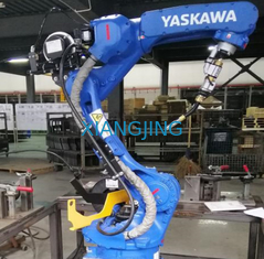 Подержанная ось робота заварки 6 Yaskawa AR1440 с полезной нагрузкой 12kg