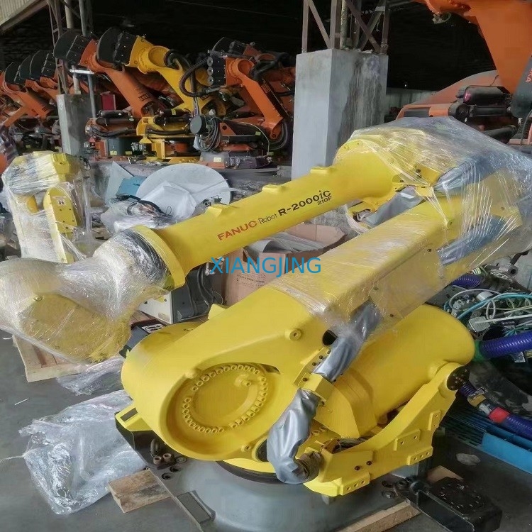 R-2000iC/210F Fanuc использовало промышленные роботы с R-30iB плюс шкаф учит привесному