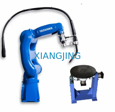 Рука робота AR700 промышленная 6 используемая осями Yaskawa со сварочным аппаратом и сварочным огонем Mig