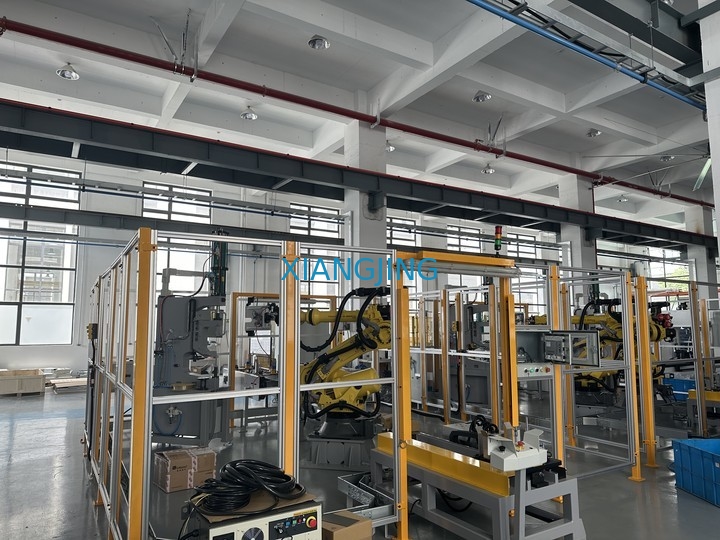 Ось руки 6 сваривая робота M-2000iA промышленная для руки робота Fanuc подержанной